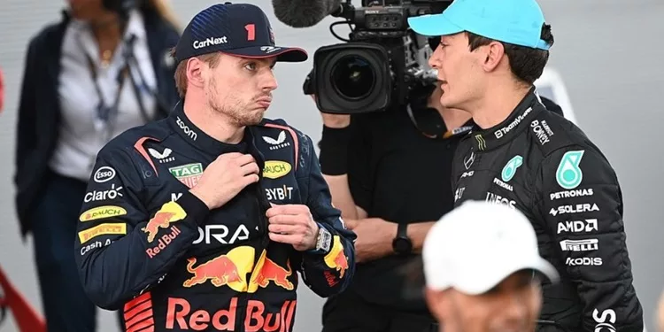 George Russell e Max Verstappen