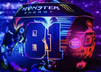 F1| Oscar Piastri mostra il casco per il Gp di Miami