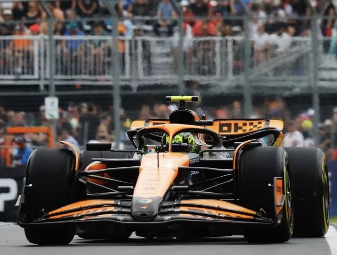 McLaren Canada race