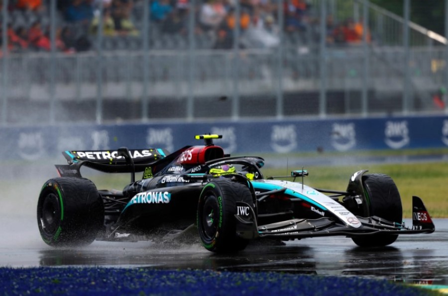 Lewis Hamilton Mercedes W15