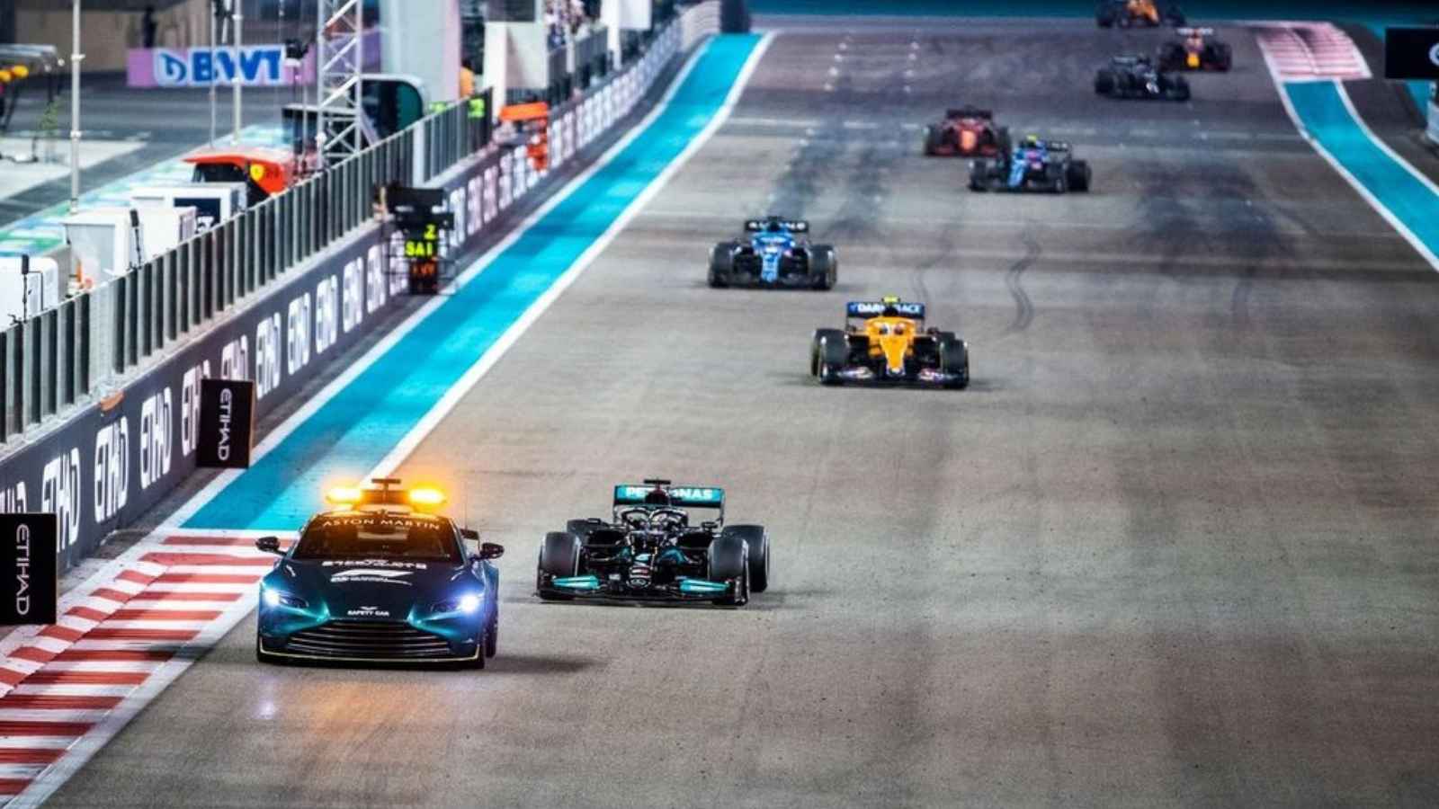 abu dhabi 2021 safety car