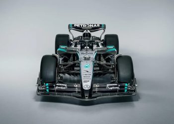 Mercedes W16: la nuova Freccia per un tricolore