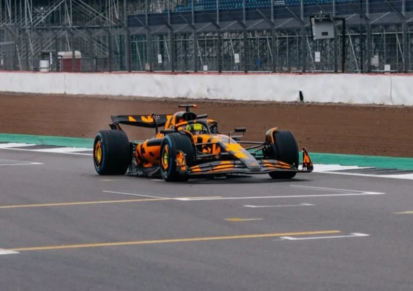 McLaren MCL39