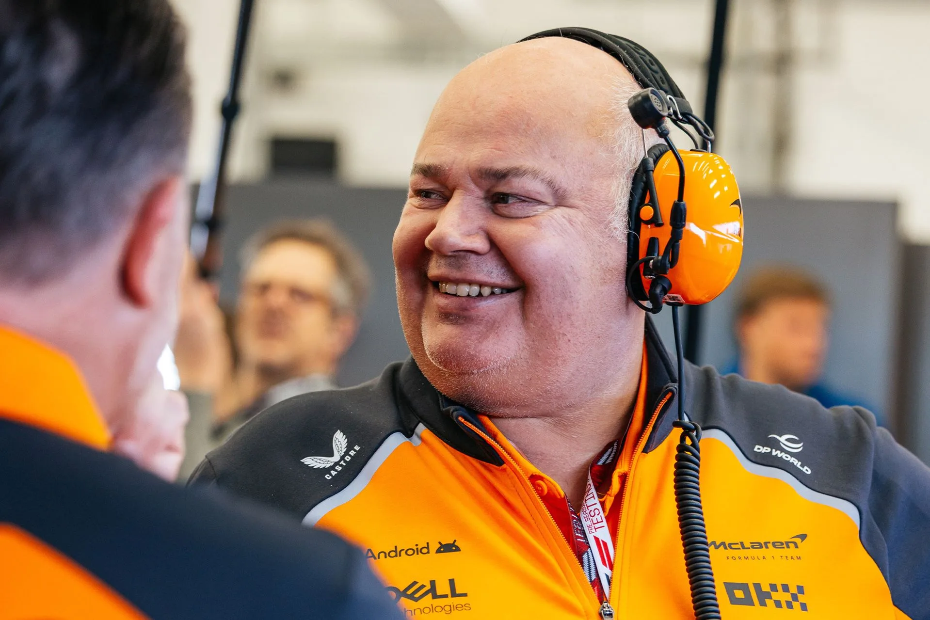 Marshall e Houldey spiegano le innovazioni della MCL39 e la strategia McLaren per il 2026. Scopri le loro dichiarazioni esclusive.