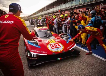 Pier Guidi-Calado-Giovinazzi regalano alla Ferrari una vittoria epica sul circuito di Imola