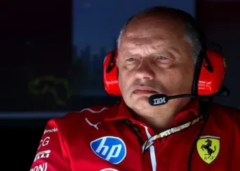 Hamilton bersagliato, Vasseur attacca: "Con Max non fate lo stesso"