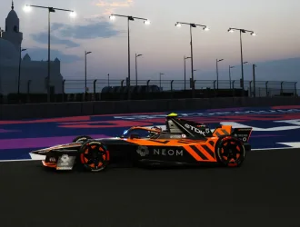 NEOM Mclaren Formula E 
