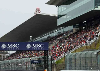 Suzuka e Le Mans si sono gemellate, consolidando il legame tra due icone del motorsport. Scopri questa collaborazione Endurance