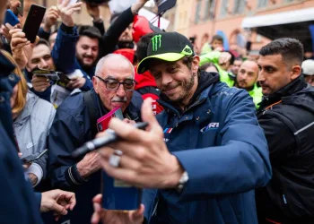 Valentino Rossi pronto a infiammare Imola nella 6 Ore del FIA WEC 2025