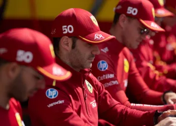 Antonio Fuoco, Miguel Molina e Nicklas Nielsen con la Ferrari 499P #50 pronti a scendere in pista a Spa-Francorchamps per la terza tappa del FIA WEC 2025