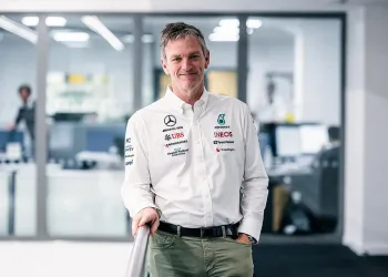 Mercedes, la W16 convince al sabato ma cede la domenica: Allison a caccia del passo gara