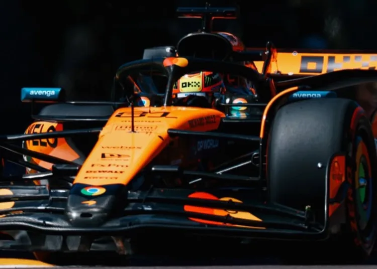 Gp Imola Fp2, McLaren detta legge: il venerdì è color papaya