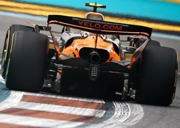 McLaren MCL39