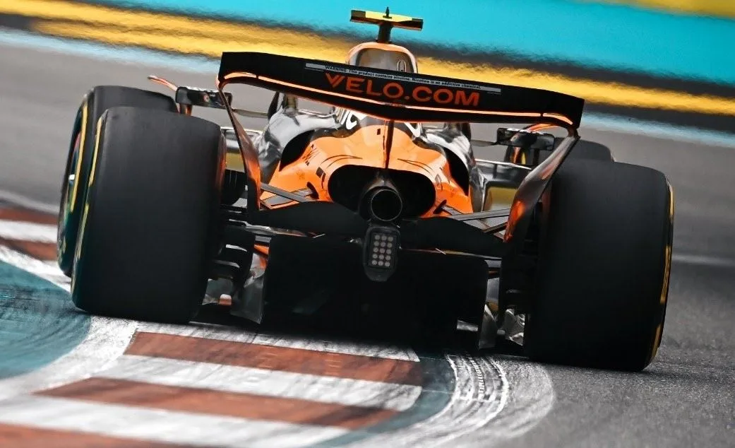 McLaren MCL39