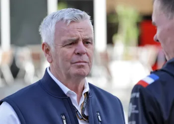 Derek Warwick