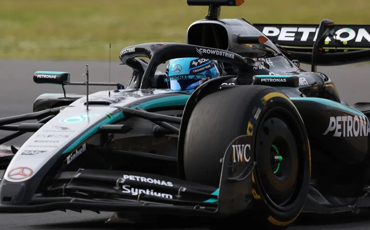 Mercedes W15
