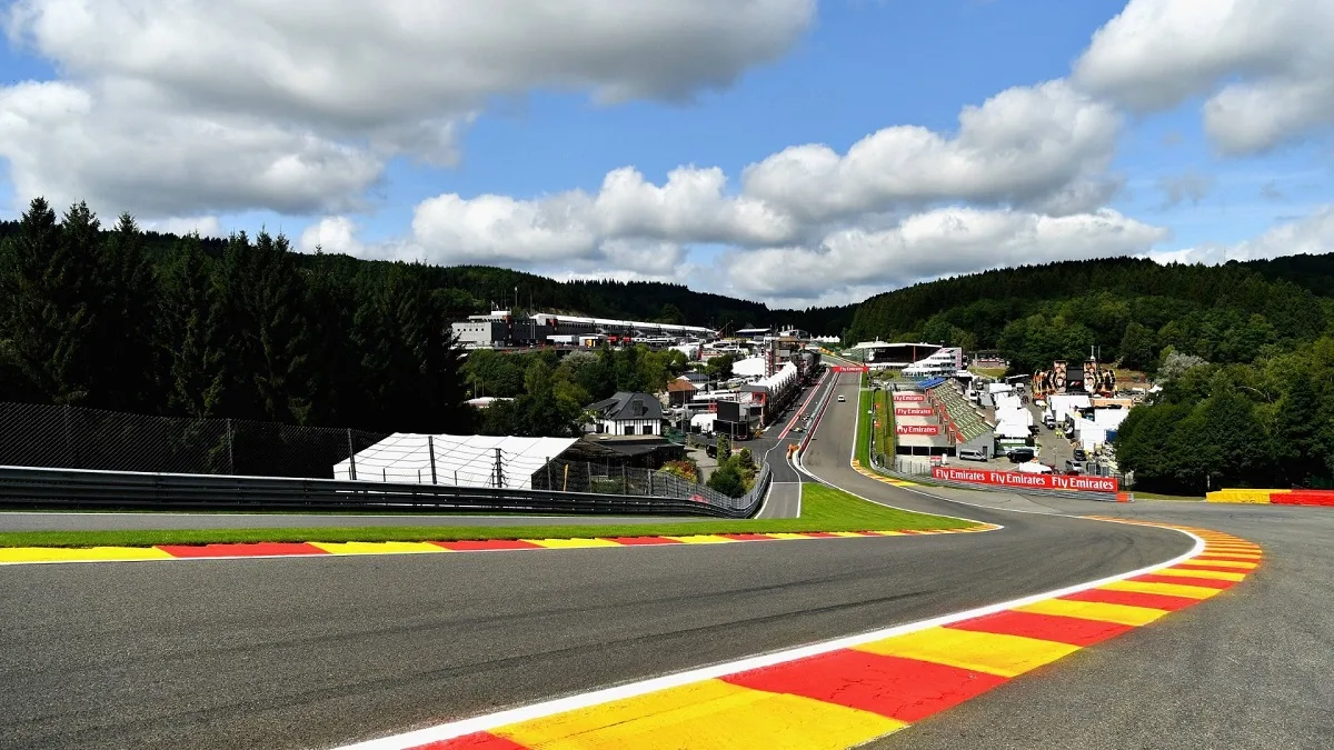 Eau Rouge-Raidillion come appare oggi.
