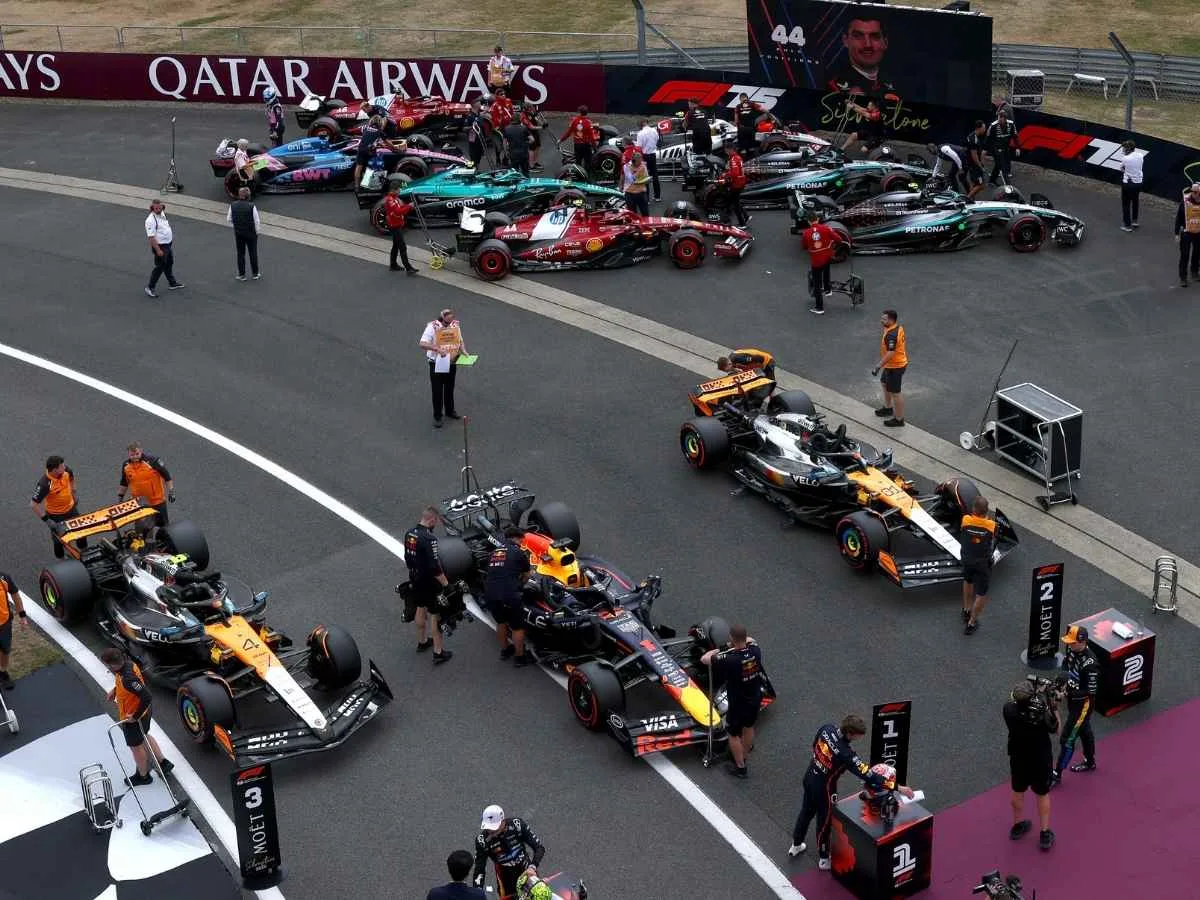Max Verstappen celebra la pole position del GP Gran Bretagna 2025 a Silverstone