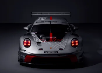 Porsche 992 GT3 R Evo