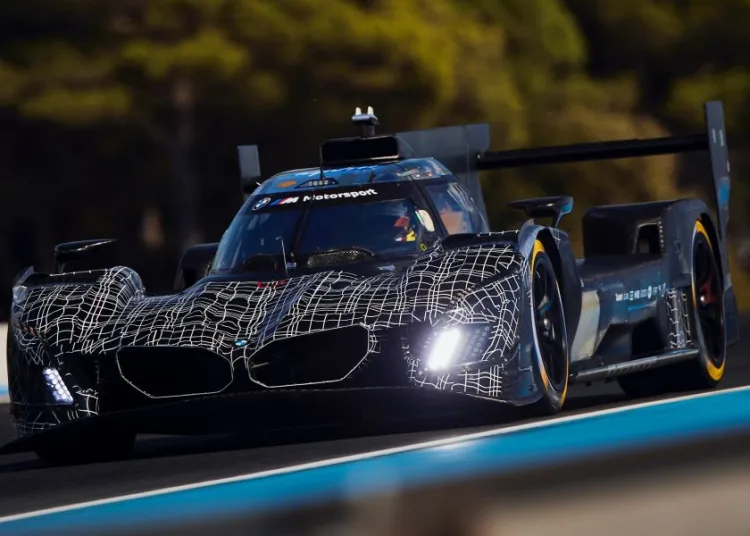 La nuova M Hybrid V8 "Evo"