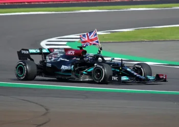 Lewis Hamilton dopo il trionfo del Gran Premio di Gran Bretagna di F1 nel 2021