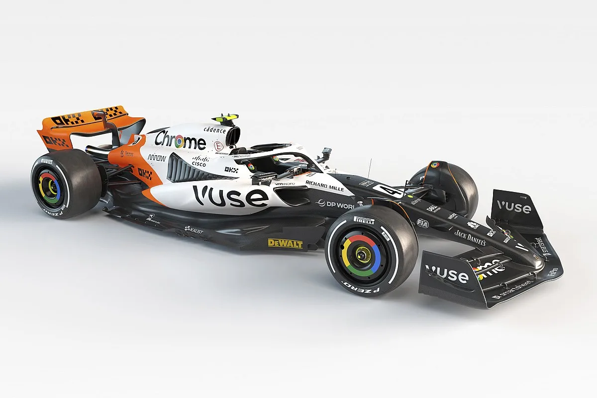 McLaren: le monoposto del futuro sono già all’asta Livrea della McLaren che celebra la Tripla Corona