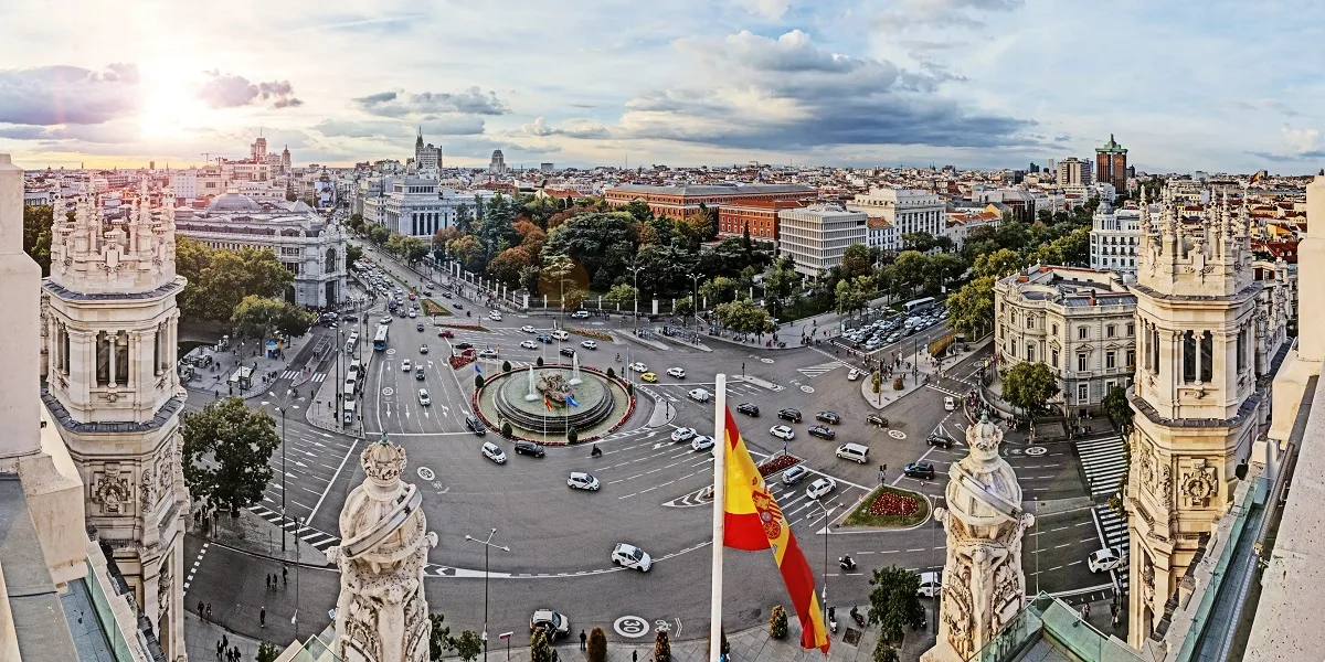 Plaza de Cibeles a Madrid, città che ospiterà il Gran Premio di F1 dal 2026 al 2035
