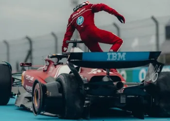 Charles Leclerc pilota Ferrari