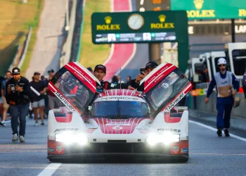 WEC – Lone Star Le Mans, ANALISI Gara: Porsche si conferma la LMDh più completa, beffata Ferrari. Rossi a podio nelle LMGT3