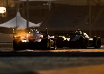 WEC 2025 – 8 Ore del Bahrain, Preview Hypercar: lotta Ferrari-Porsche per l’iride Piloti e Costruttori