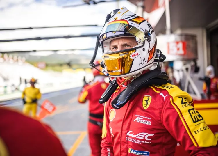 James Calado rinnova