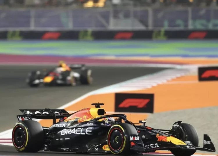 Max Verstappen durante la sprint del Qatar