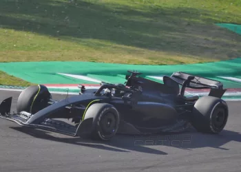 Sergio Perez in azione a Imola, la gallery di Formulacritica