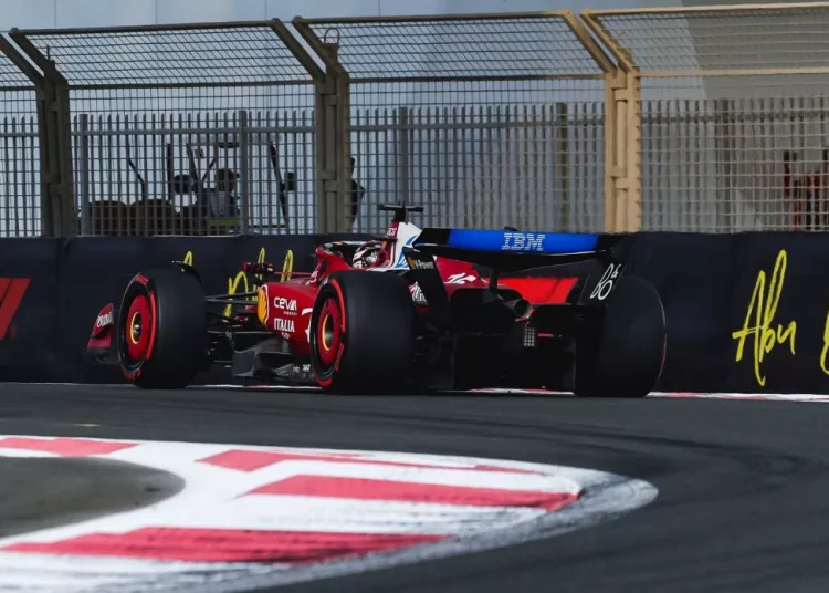 La Ferrari SF-25 in azione a Yas Marina