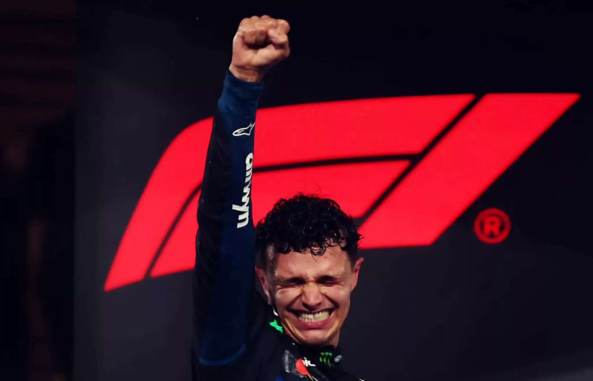 Lando Norris festeggia il suo primo titolo mondiale