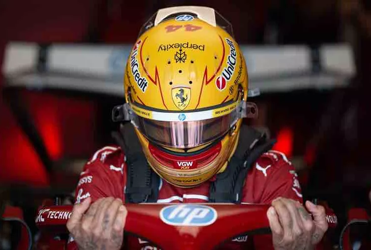 lewis hamilton ferrari