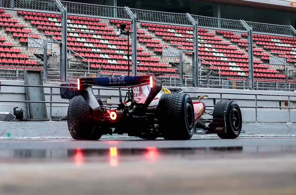 ferrari lewis hamilton