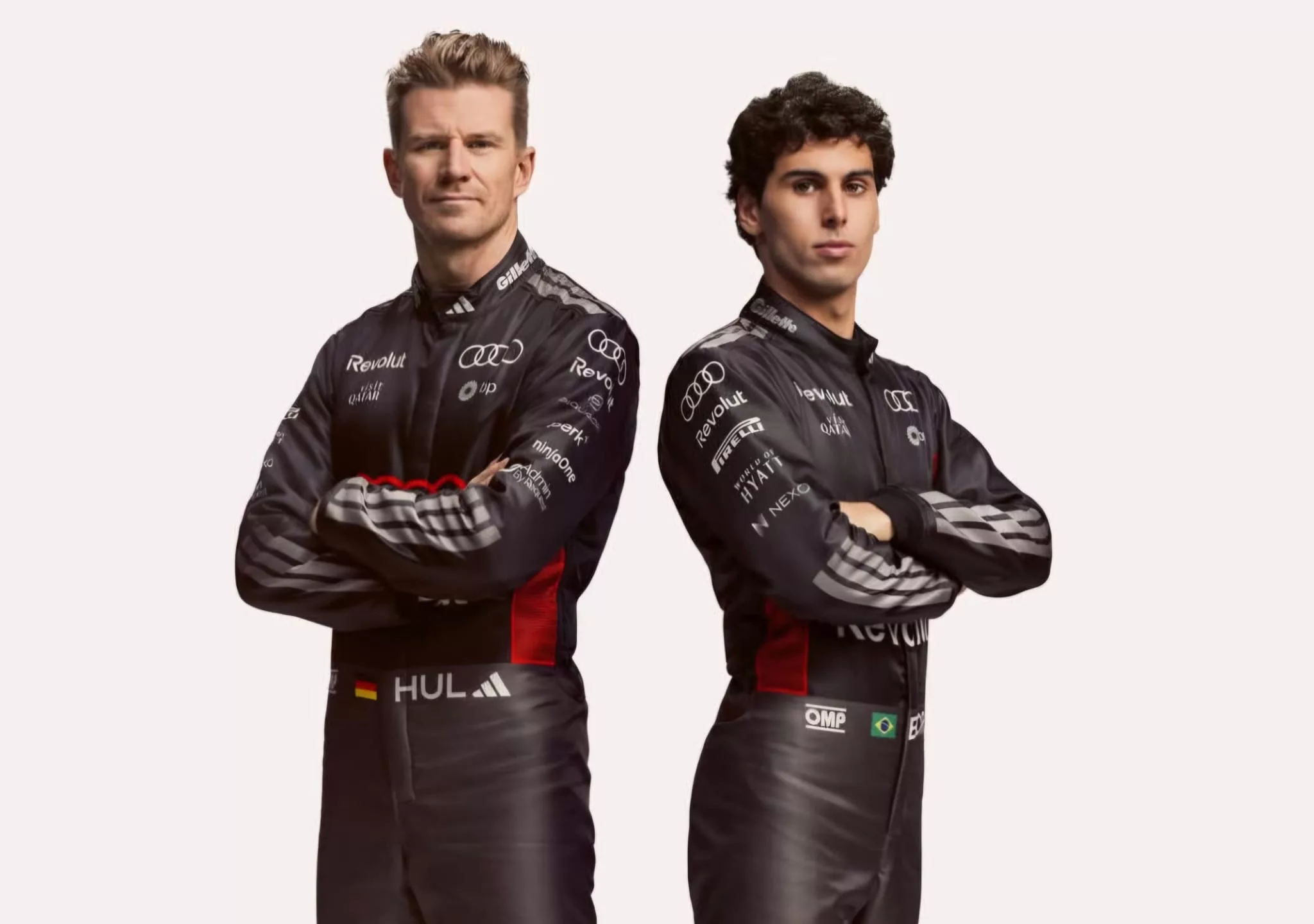 Nico Hülkenberg e Gabriel Bortoleto con le tute per il 2026