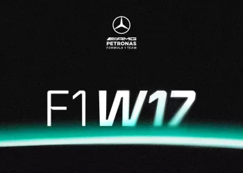 Mercedes W17 presentazione