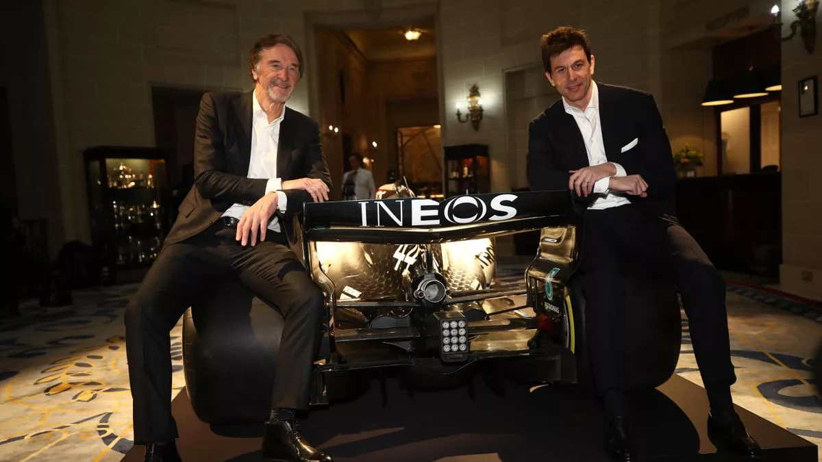 Mercedes Ineos 